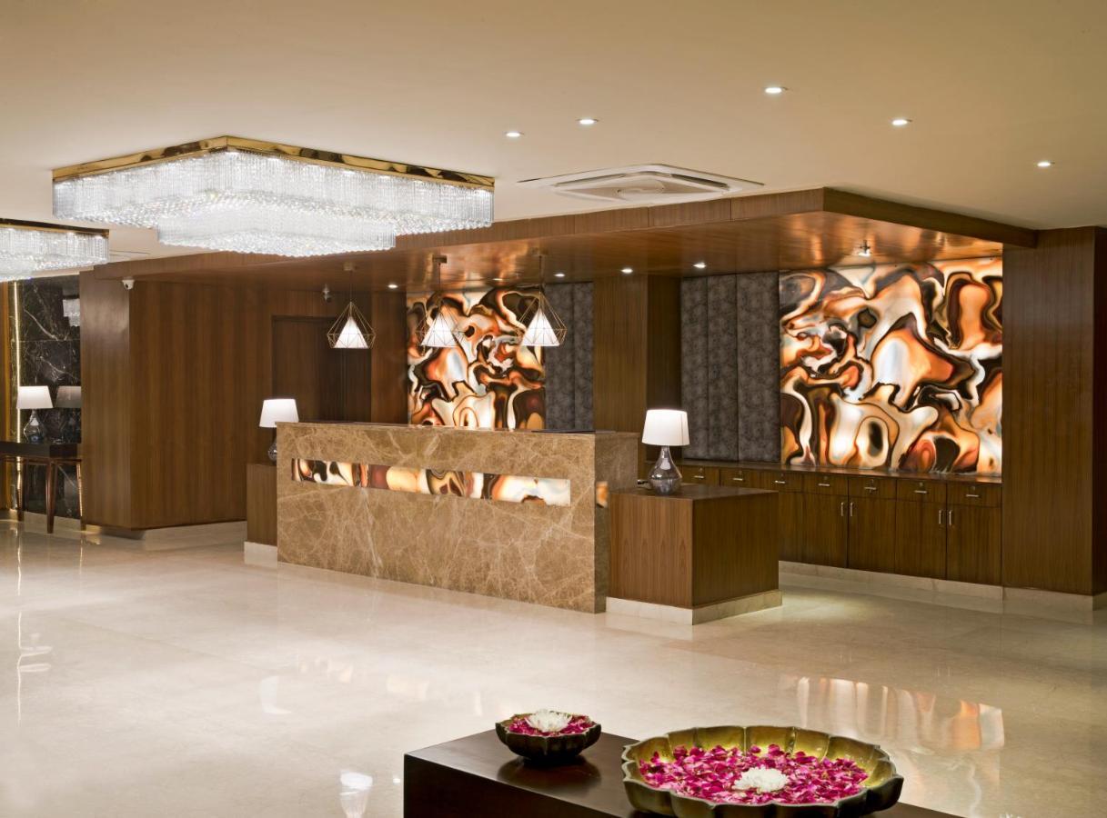 Regenta Central Noida, Sector 49 Eksteriør billede